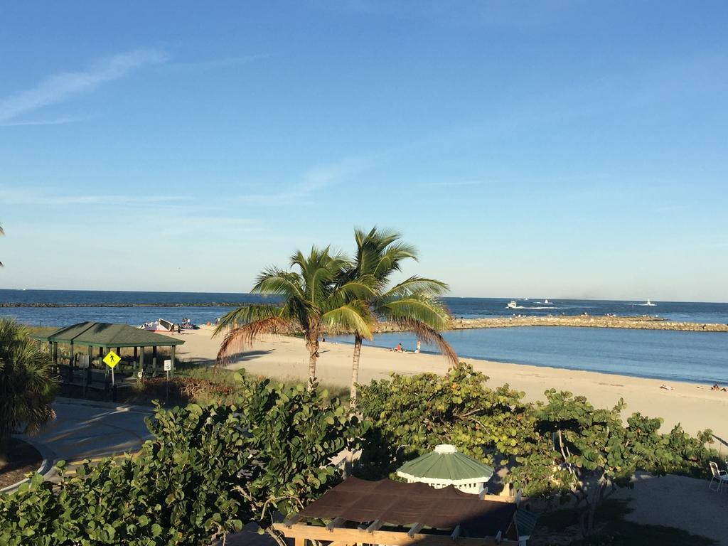 Rhumcay Beach Resort And Grille Fort Pierce Εξωτερικό φωτογραφία