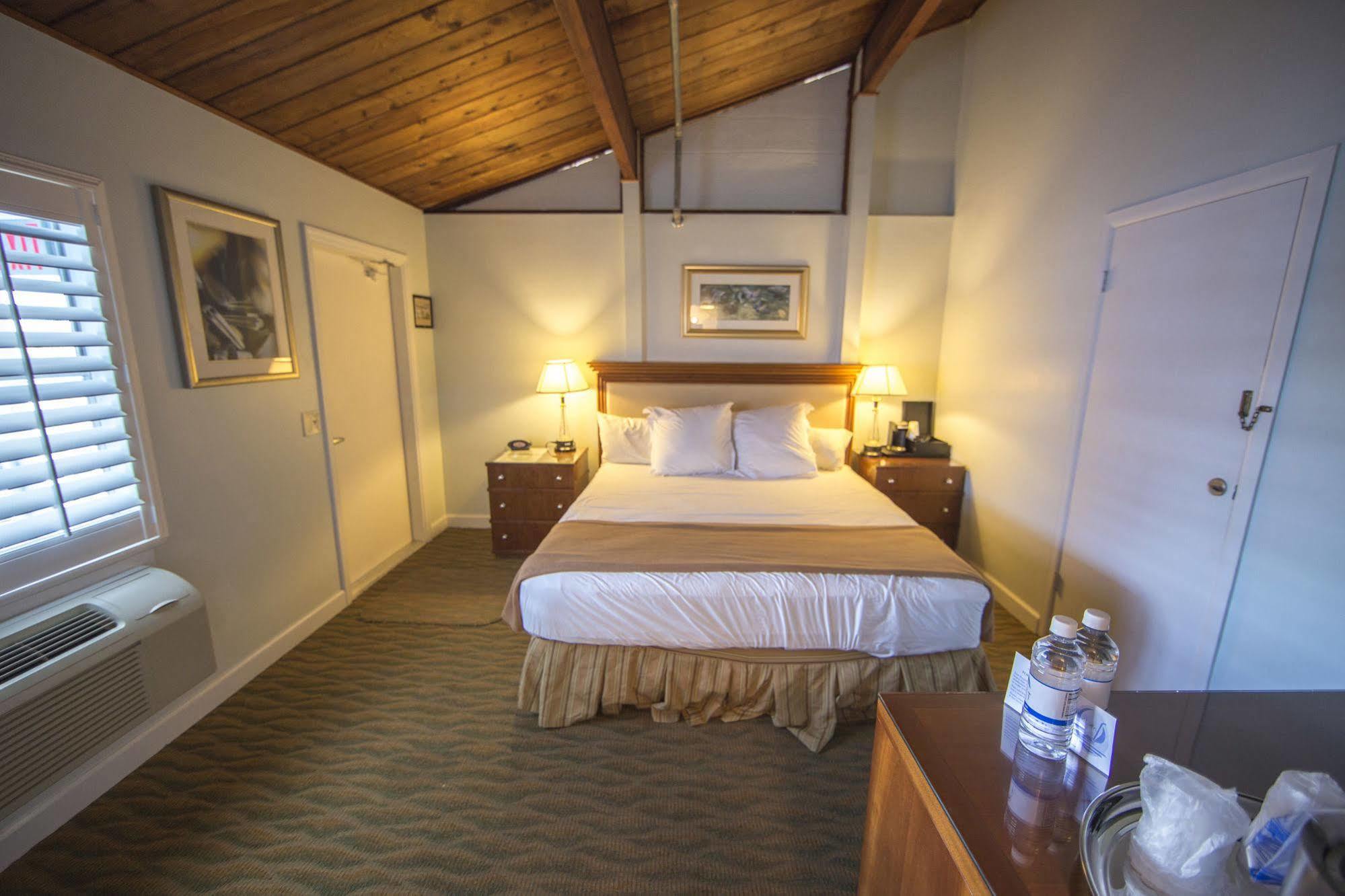 Rhumcay Beach Resort And Grille Fort Pierce Εξωτερικό φωτογραφία